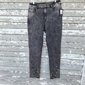 Gabby Isabella jeans NWT